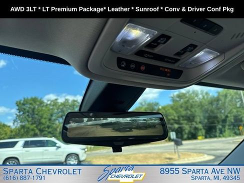 Used 2019 Chevrolet Traverse LT w/ LT Premium Package AWD/4WD image 26