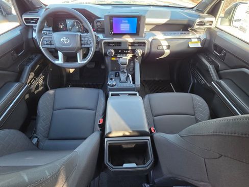New 2026 Toyota Tacoma SR5 AWD/4WD image 4
