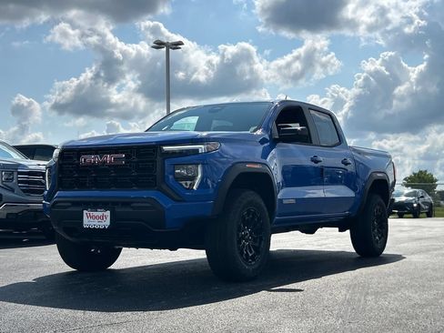 New 2026 GMC Canyon Elevation AWD/4WD image 2