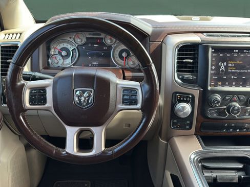 Used 2018 RAM 1500 Laramie Longhorn w/ Cold Weather Group AWD/4WD image 20
