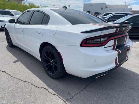 Used 2018 Dodge Charger SXT Plus w/ Blacktop Package image 8