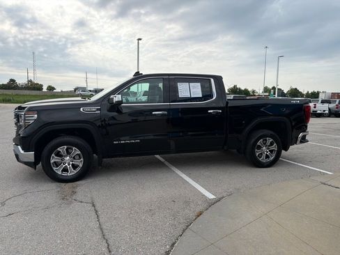 Used 2025 GMC Sierra 1500 SLT AWD/4WD image 6