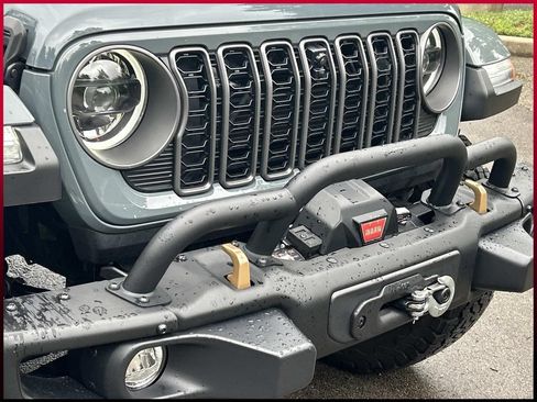 Used 2024 Jeep Wrangler Unlimited Rubicon 392 AWD/4WD image 10