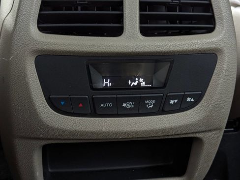 Used 2016 Honda Pilot EX image 29