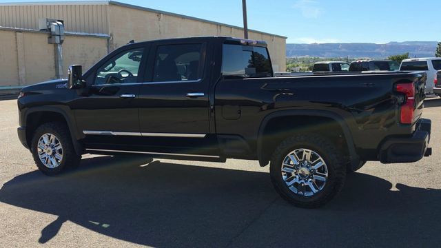 Used 2024 Chevrolet Silverado 3500 High Country w/ Technology Package AWD/4WD image 7
