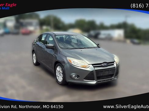 Used 2012 Ford Focus SE FWD image 7