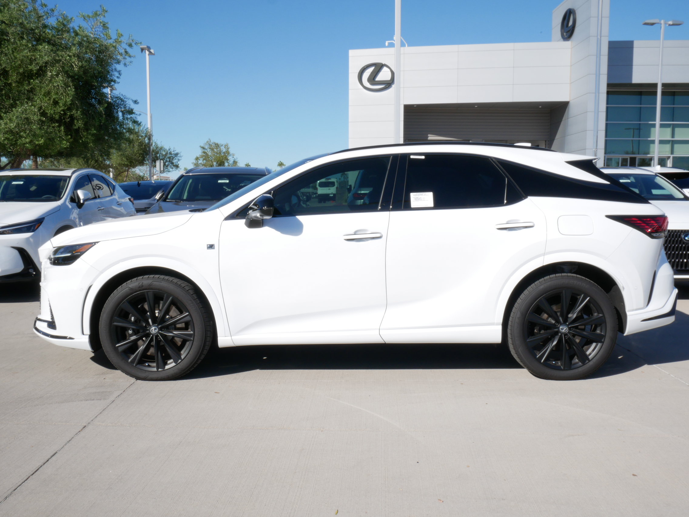 New 2026 Lexus RX 500h F Sport w/ Convenience Package AWD/4WD image 3