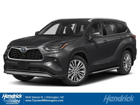 New 2026 Toyota Highlander Platinum image 1