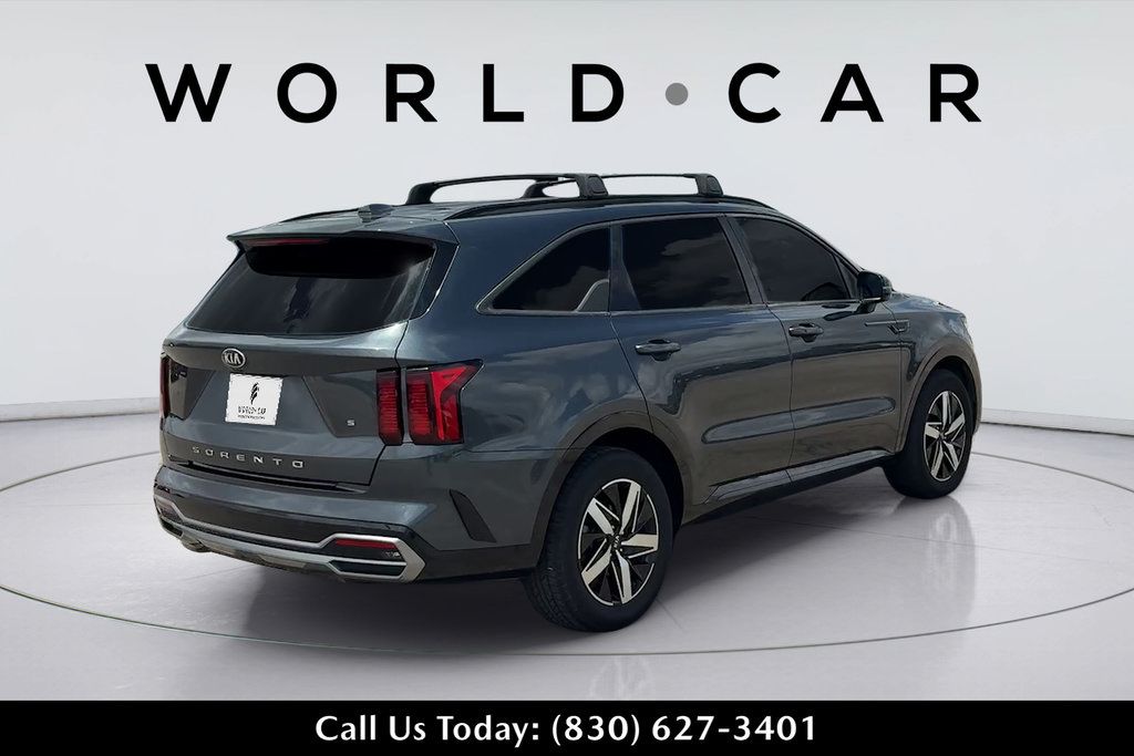 Used 2021 Kia Sorento S FWD image 5