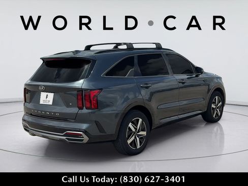 Used 2021 Kia Sorento S FWD image 5