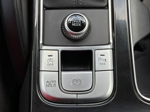 Used 2020 Kia Telluride LX FWD image 9