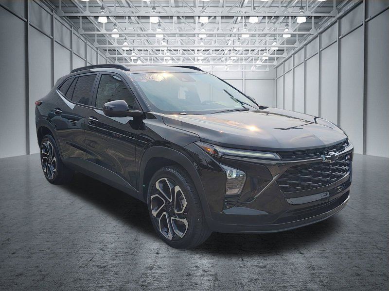 Certified 2024 Chevrolet Trax RS FWD image 4