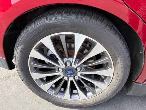 Used 2017 Ford C-MAX Titanium w/ Equipment Group 301A image 11