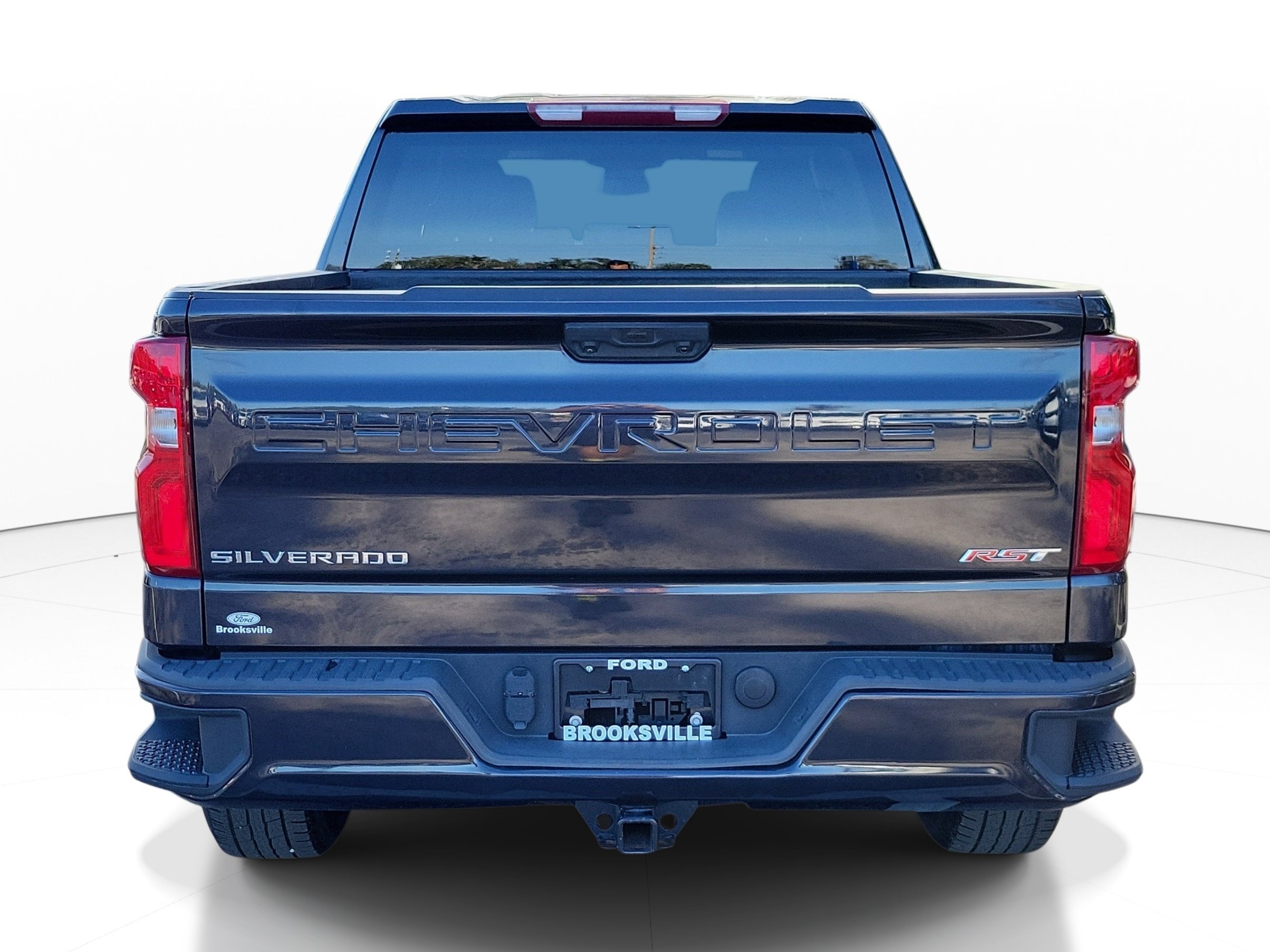Used 2024 Chevrolet Silverado 1500 RST AWD/4WD image 3