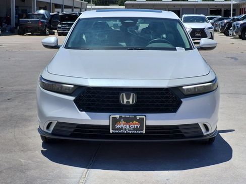 Used 2023 Honda Accord EX image 9