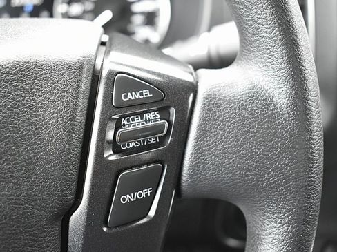 Certified 2023 Nissan Frontier SV image 39