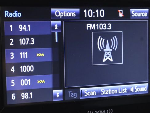 Used 2018 Toyota Tundra SR5 w/ TRD Off Road Package image 21