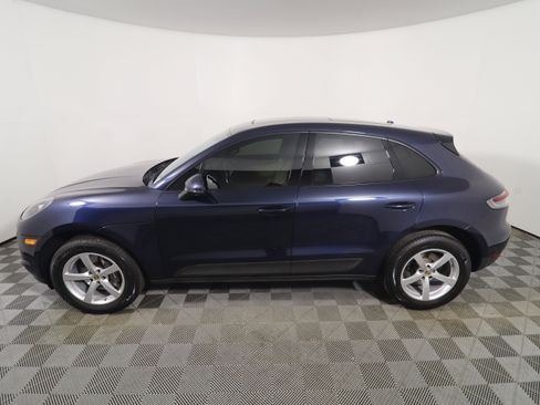 Used 2021 Porsche Macan image 2