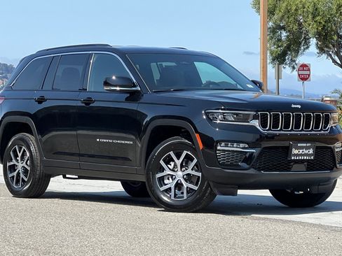 New 2025 Jeep Grand Cherokee Limited image 2