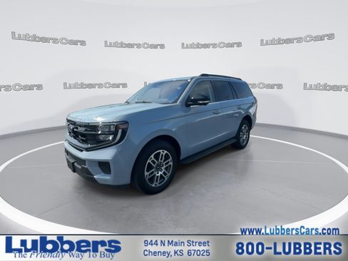 Used 2025 Ford Expedition Active AWD/4WD image 4
