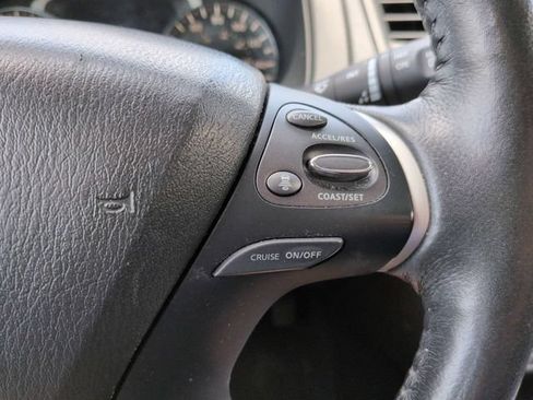 Used 2020 Nissan Pathfinder SL w/ Cargo Package FWD image 29