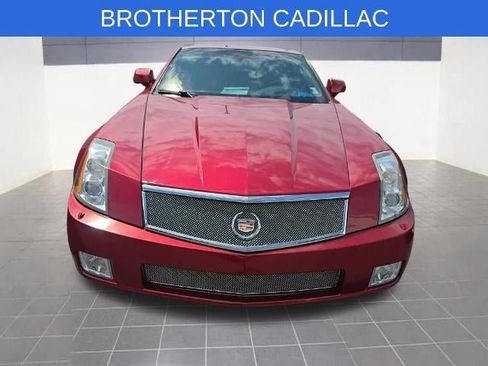 Used 2008 Cadillac XLR V RWD image 2