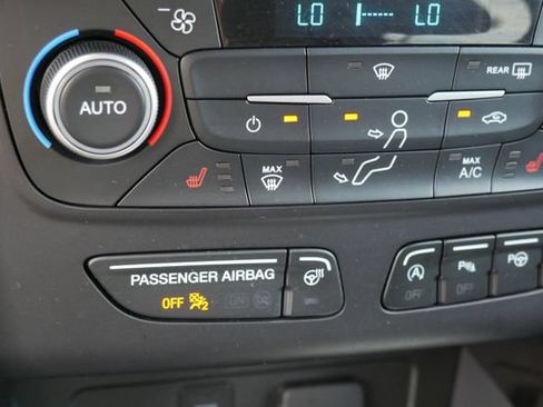 Used 2018 Ford Escape Titanium FWD image 5