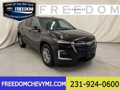 Used 2023 Chevrolet Traverse LT