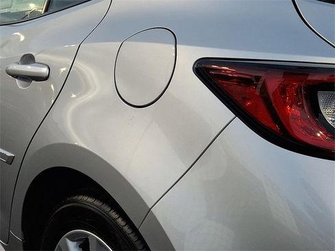 Certified 2023 Toyota Corolla SE image 9