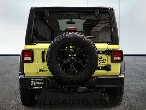 Used 2023 Jeep Wrangler Willys image 7