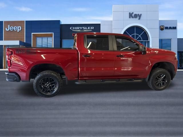 Used 2021 Chevrolet Silverado 1500 LT Trail Boss w/ Convenience Package II AWD/4WD image 9