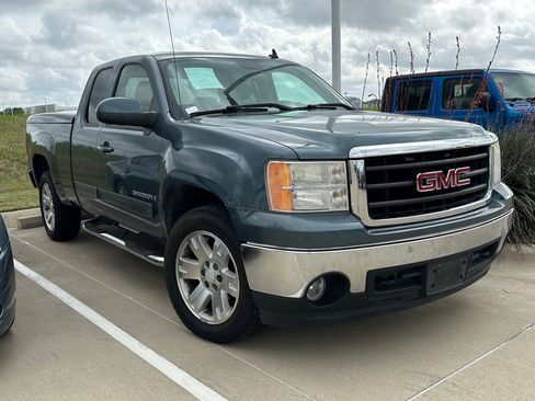 Used 2008 GMC Sierra 1500 SLT w/ SLT Preferred Package image 2