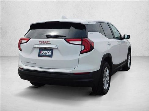 Used 2024 GMC Terrain SLE FWD image 9