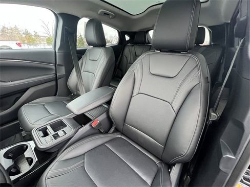 New 2025 Ford Mustang Mach-E Premium image 13