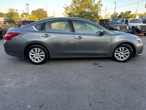 Used 2016 Nissan Altima 2.5 S w/ Power Driver Seat Package image 8