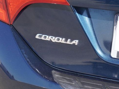 Used 2017 Toyota Corolla LE w/ Carpet Mat Package (TMS) image 9