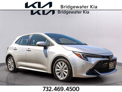 Used 2024 Toyota Corolla SE FWD image 1