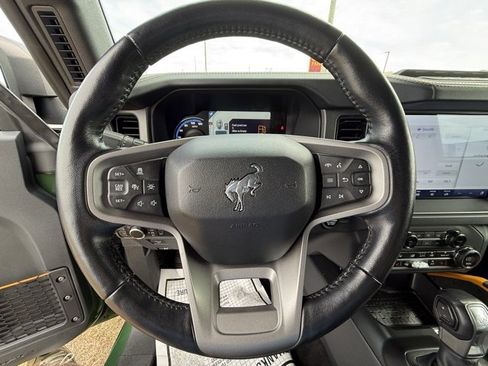 Used 2024 Ford Bronco Badlands image 15