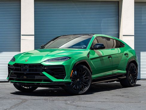 Used 2025 Lamborghini Urus SE AWD/4WD image 3