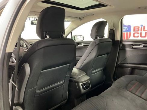 Used 2014 Ford Fusion SE w/ Equipment Group 201A image 15