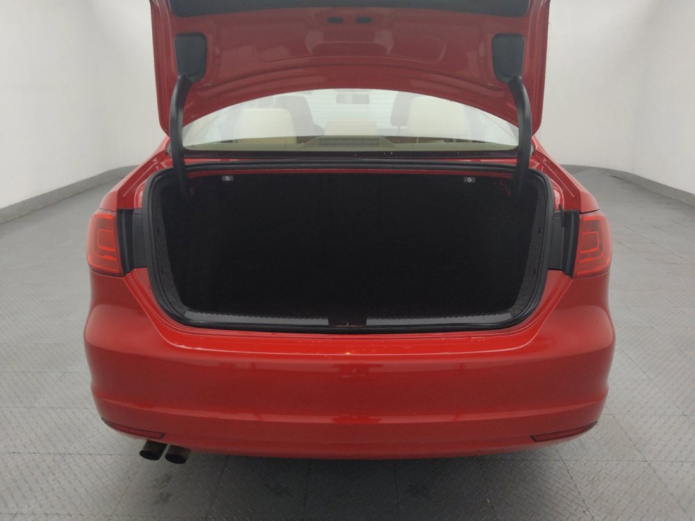 Used 2014 Volkswagen Jetta SE FWD image 29