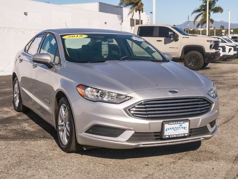 Used 2018 Ford Fusion S image 3