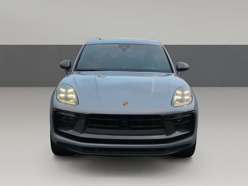 Used 2024 Porsche Macan Turbo image 2
