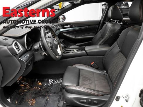 Used 2023 Nissan Maxima SR w/ Sport Mat Group FWD image 16