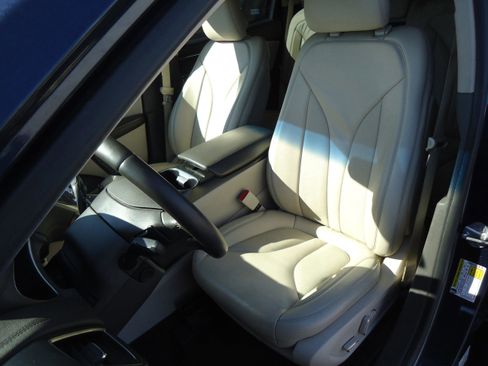 Used 2017 Lincoln MKX Select w/ Select Plus Package image 24