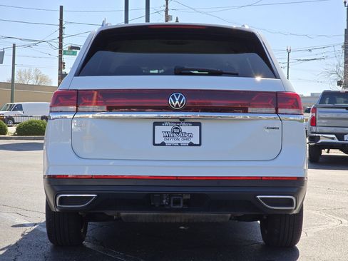 Used 2025 Volkswagen Atlas SE image 22