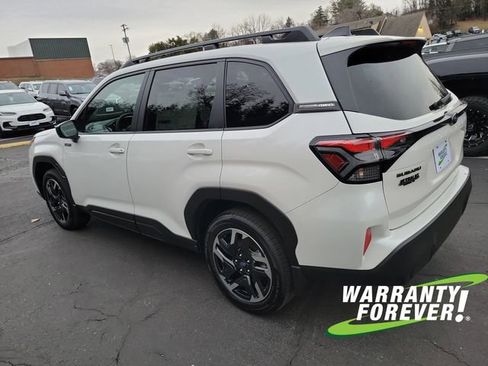New 2025 Subaru Forester Premium image 5