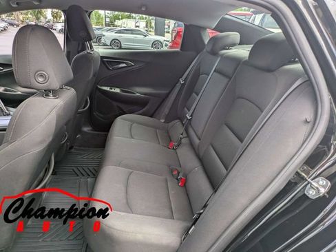 Used 2022 Chevrolet Malibu LT FWD image 16