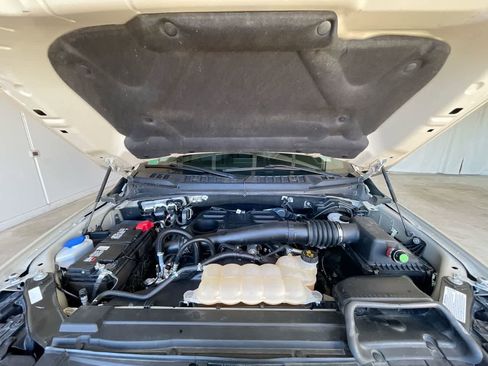 Used 2018 Ford F150 Lariat w/ Equipment Group 502A Luxury image 25