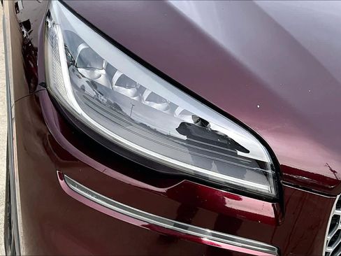Used 2020 Lincoln Aviator Reserve image 26